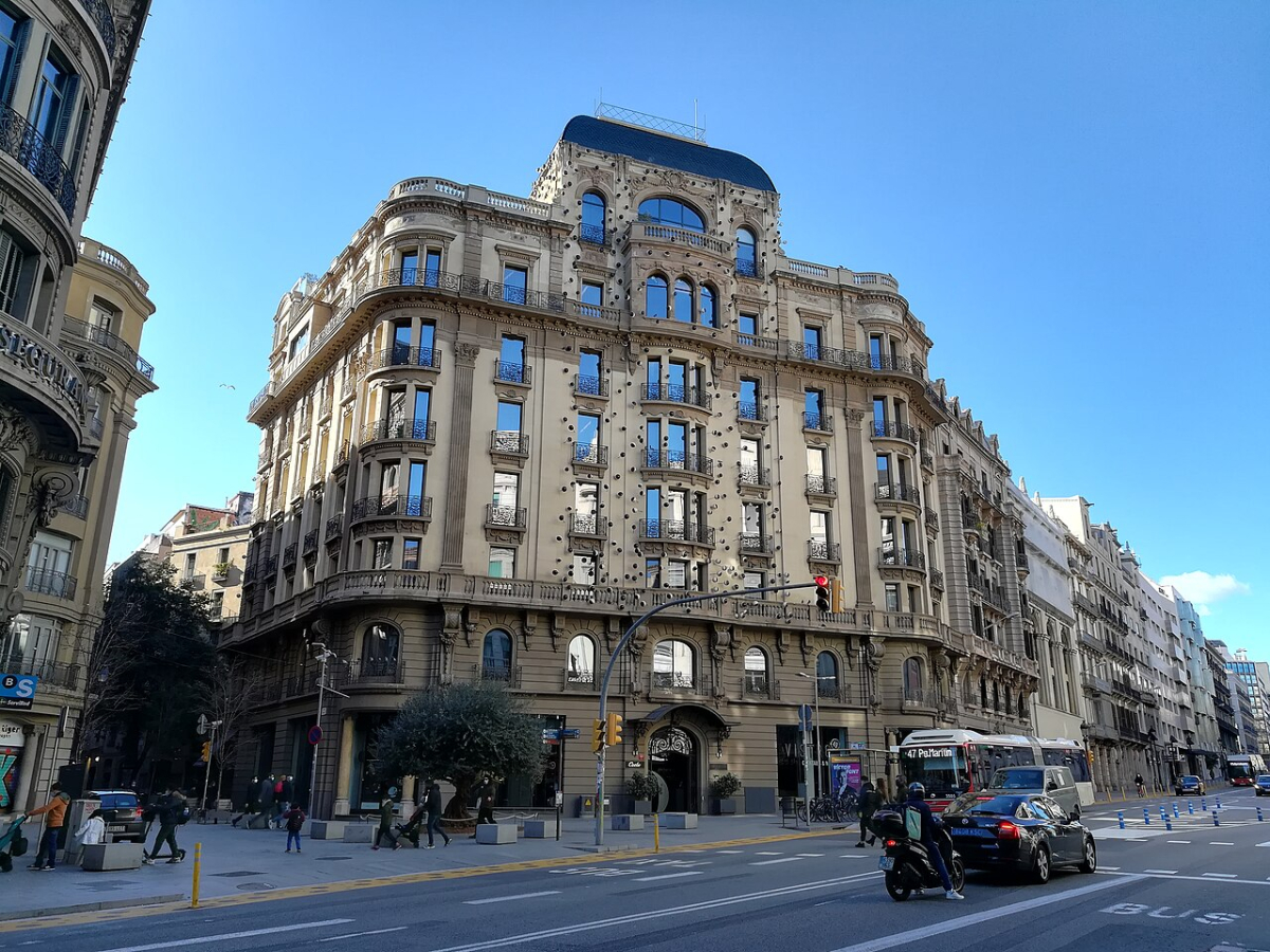 Ohla Barcelona — Via Laietana / old-town edge Ohla Barcelona facade on Via Laietana in daylight