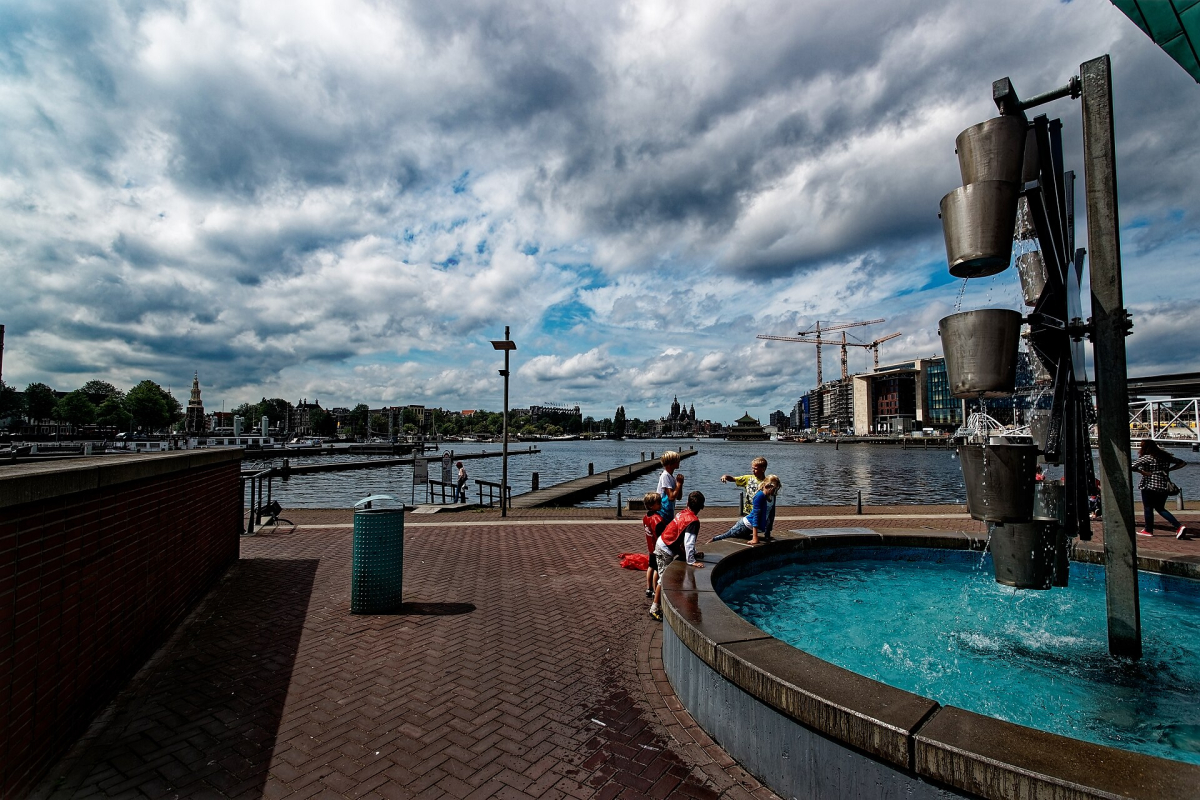 Outdoor water features on NEMO’s rooftop terrace. Outdoor water features on NEMO’s rooftop terrace.