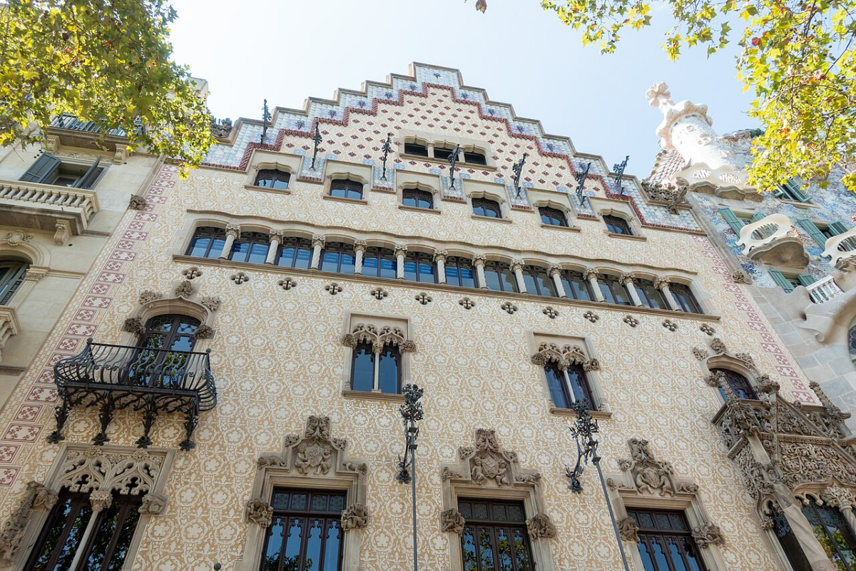 Stepped facade and decorative balconies of Casa Amatller on Passeig de Gràcia Stepped facade and decorative balconies of Casa Amatller on Passeig de Gràcia