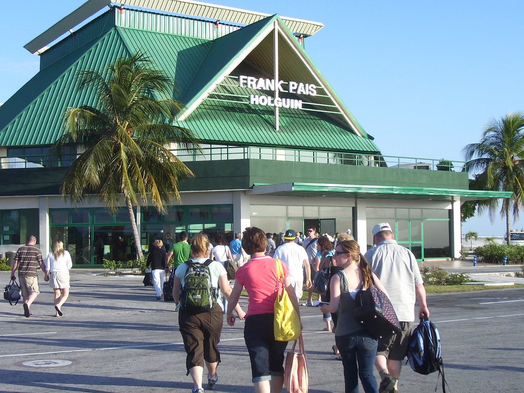 Arrivals area at Frank País Airport in Holguín