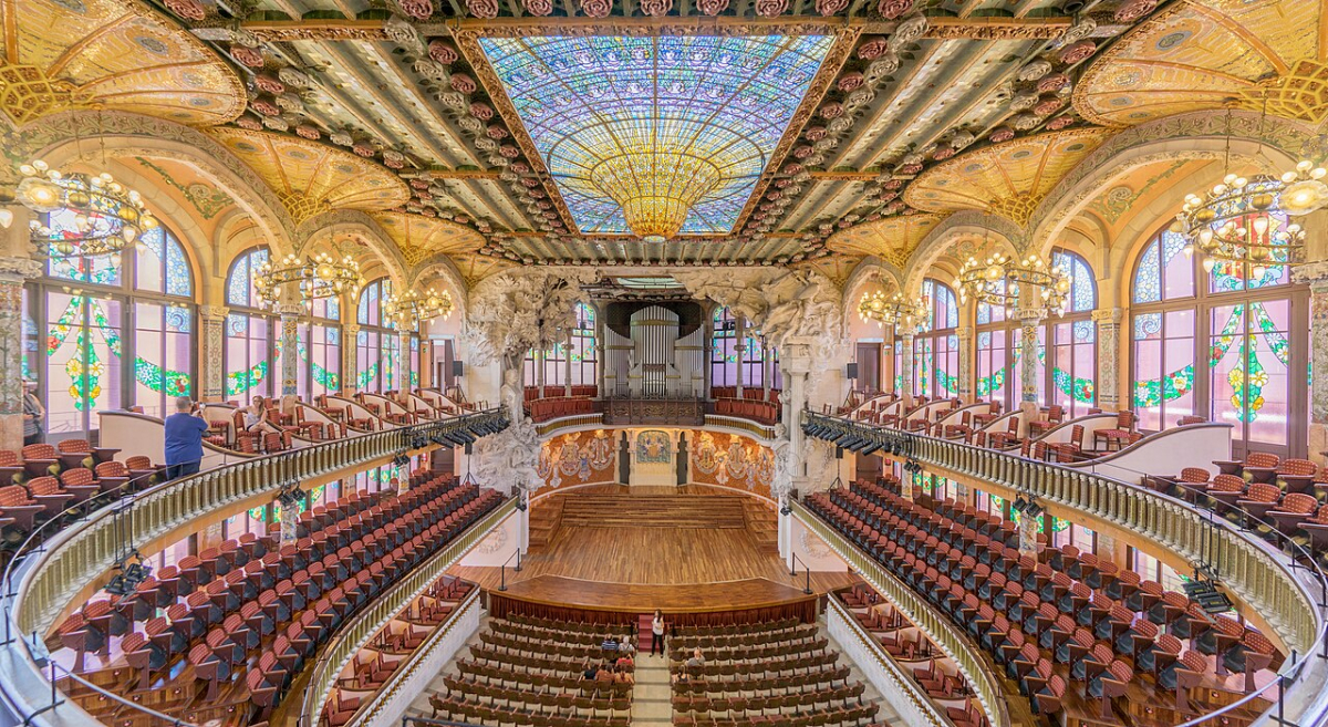 Concert hall and stained glass skylight at Palau de la Música Catalana Concert hall and stained glass skylight at Palau de la Música Catalana