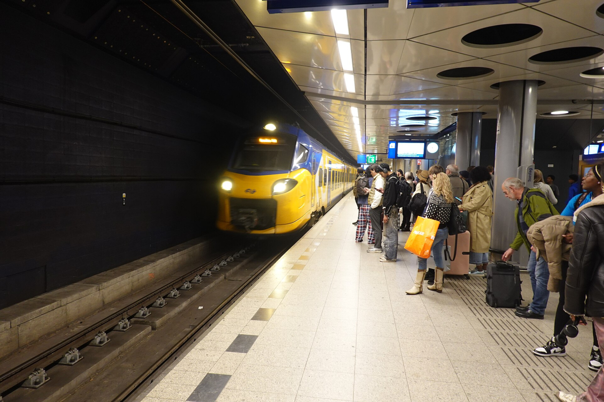 A platform at Schiphol Airport railway station. A platform at Schiphol Airport railway station.