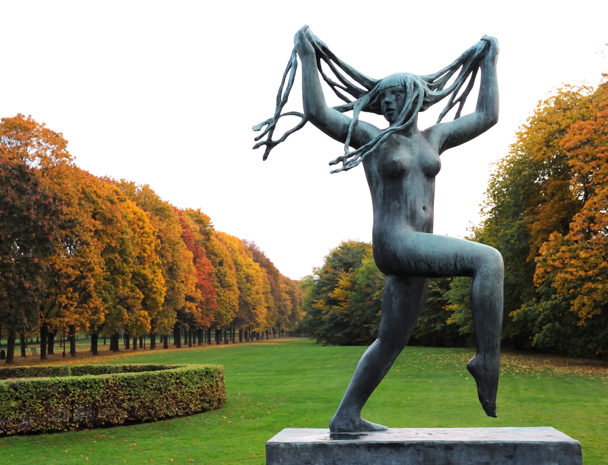 Autumn foliage and a Vigeland sculpture in Frogner Park, photographed on 5 October 2014. Colour timing varies each year. Autumn foliage and a Vigeland sculpture in Frogner Park, photographed on 5 October 2014. Colour timing varies each year.
