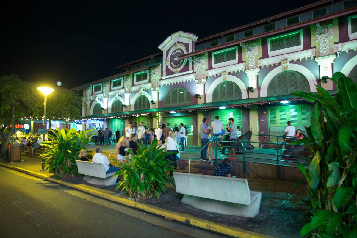 Puerto Rico Nightlife – La Placita, Bars, Music and Evening Atmosphere Crowded nightlife scene at La Placita in San Juan with bars, music and people socializing at night